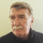 T Jakubiuk